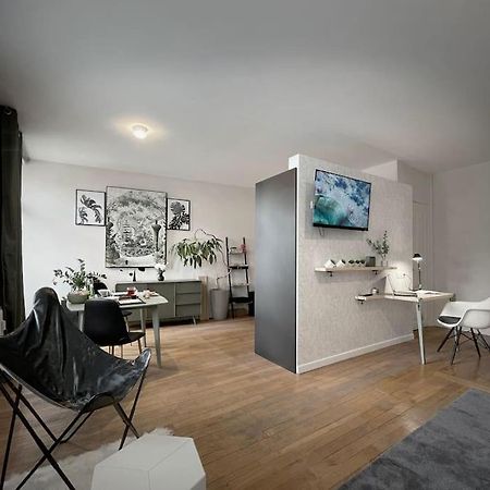 Grand Studio Confortable Situe En Centre Ville Gerardmer Bagian luar foto