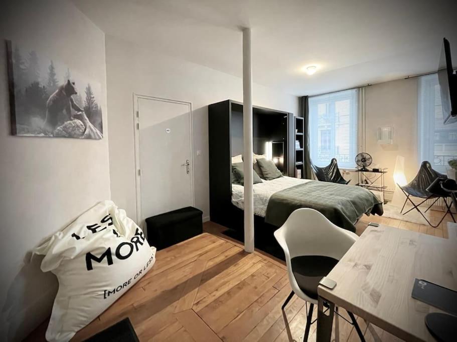 Grand Studio Confortable Situe En Centre Ville Gerardmer Bagian luar foto