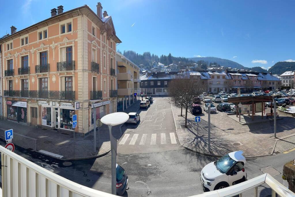 Grand Studio Confortable Situe En Centre Ville Gerardmer Bagian luar foto